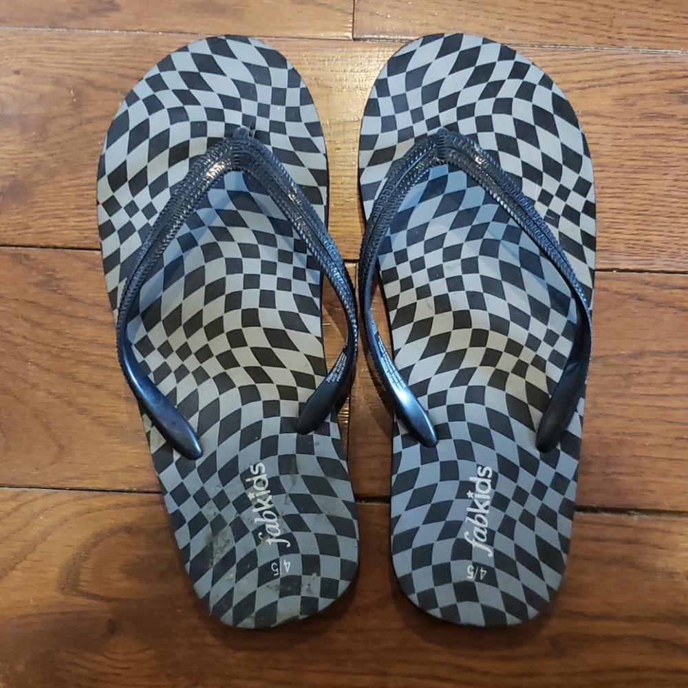 Boy's flip flops